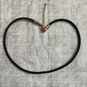 Elegant Black and Gold Women's Necklace